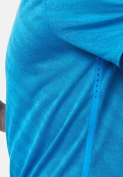 Odlo ENGINEERED CHILL TECT - Sport T-shirt - Blau 10 Odlo ENGINEERED CHILL TECT - Sport T-shirt - Blau -Odlo 1faaaff1ecc44a19b2425c50d9725f62